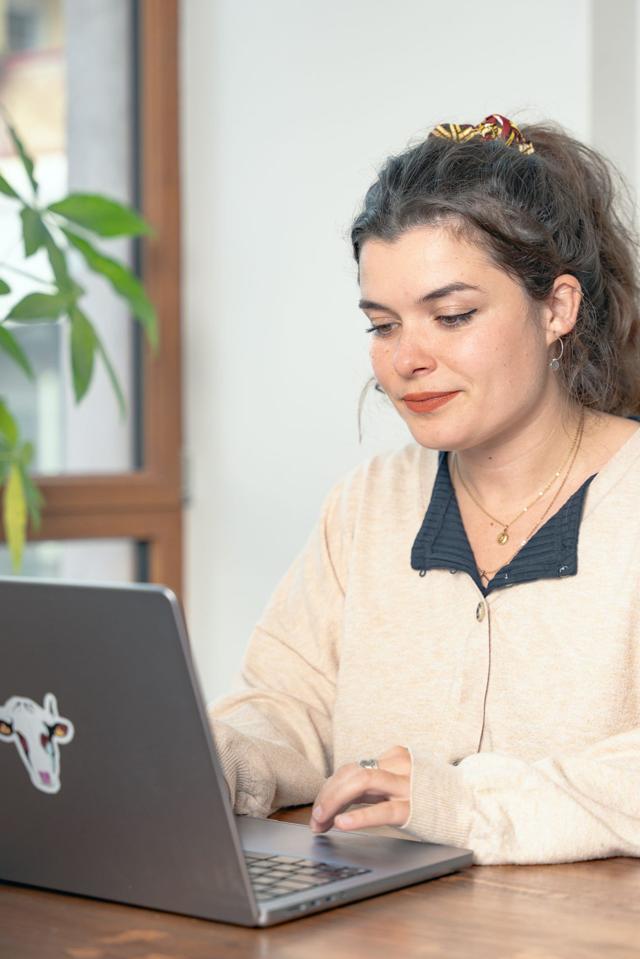 Réunion d'équipe dans la salle de réunion Ô Bercail